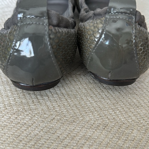 Tory Burch Black Flats with Bow - Picture 4 of 7